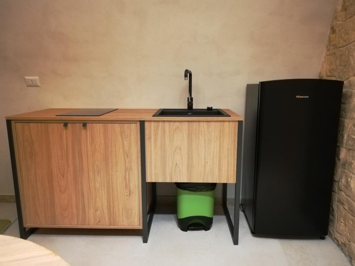Locus Pendinelli Trani Bed & Breakfast Ngoại thất bức ảnh