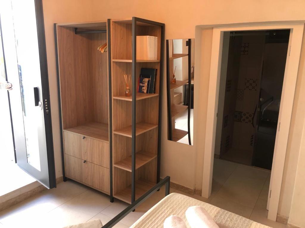 Locus Pendinelli Trani Bed & Breakfast Ngoại thất bức ảnh