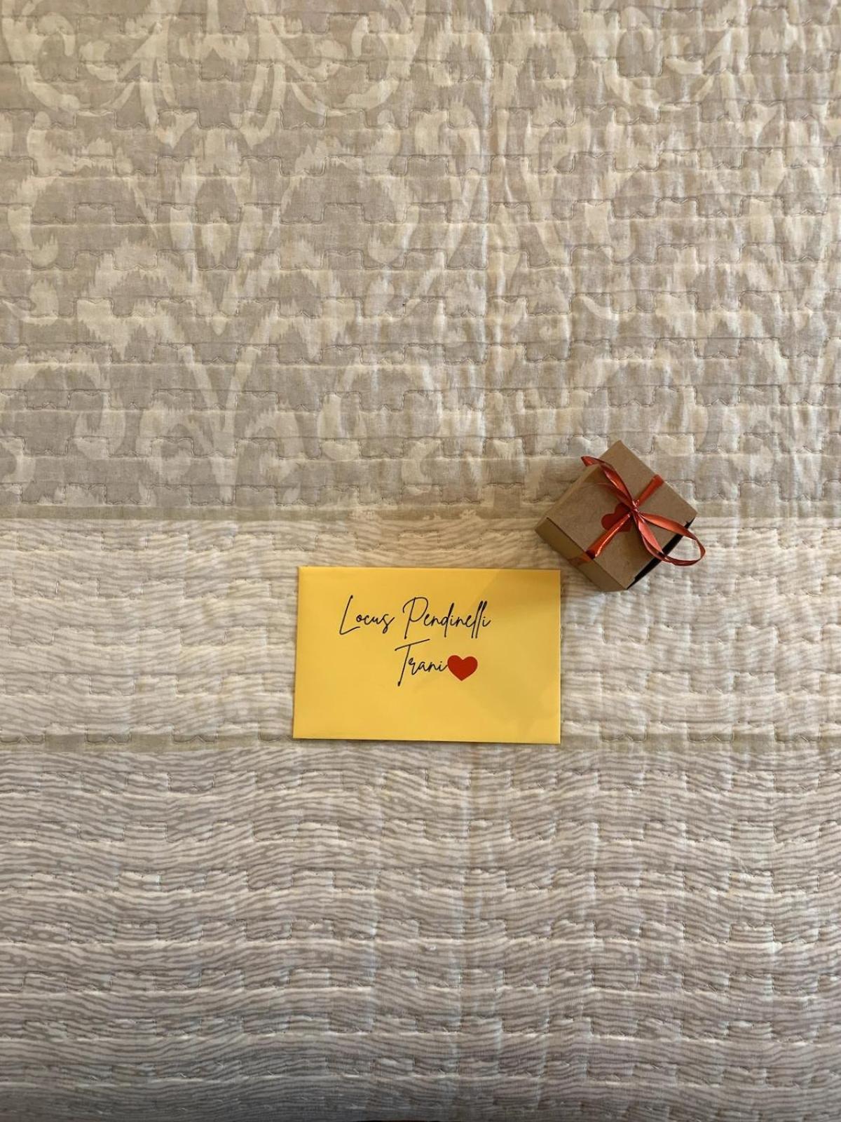 Locus Pendinelli Trani Bed & Breakfast Ngoại thất bức ảnh
